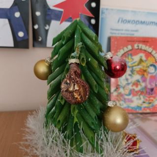 Чудо-елочка
