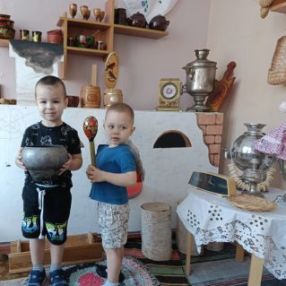 В русской избе