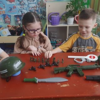 Память героям жива