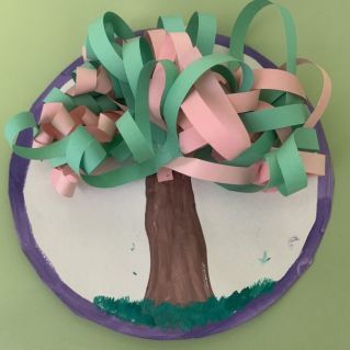 "Яблоня в цвету"