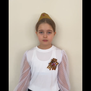 Стихотворение Муса Джалиль «Чулочки»