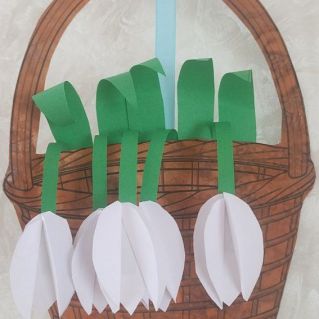 Корзинка подснежников