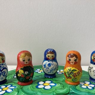 Хоровод матрешек