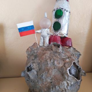 "Россия — страна покорителей космоса"