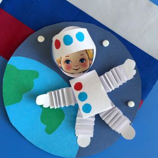 «К далеким звездам»