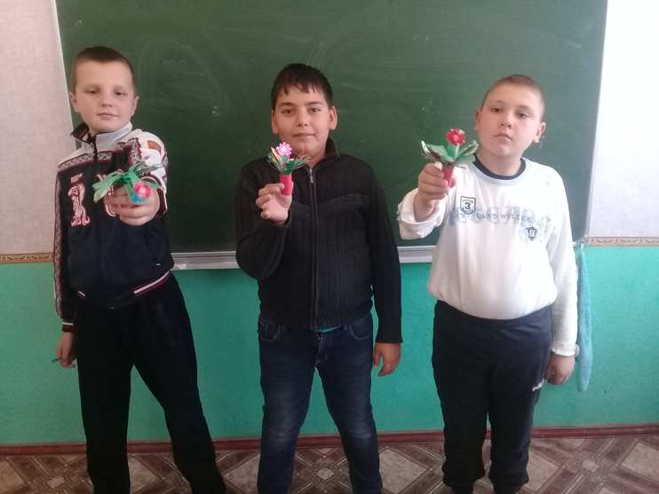 Наше творчество. Букет для учителя.