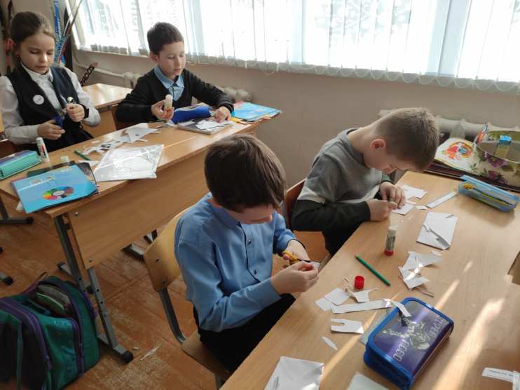 Орленок доброволец. Мастер класс орленок доброволец. Круг добра орлёнок доброволец. Орленок доброволец. Орленок доброволец.